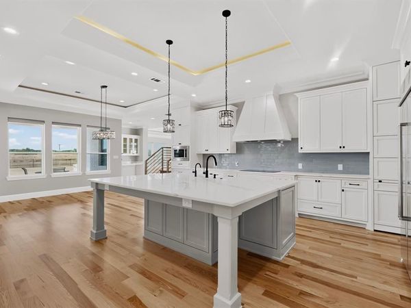 2055 Parkview Drive, Wills Point, TX 75169