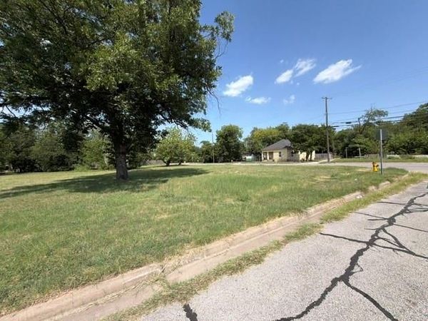 1121 Colcord Avenue , Waco, TX 76707