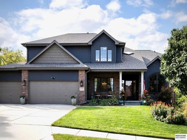 17229 Seward Street, Omaha, NE 68118