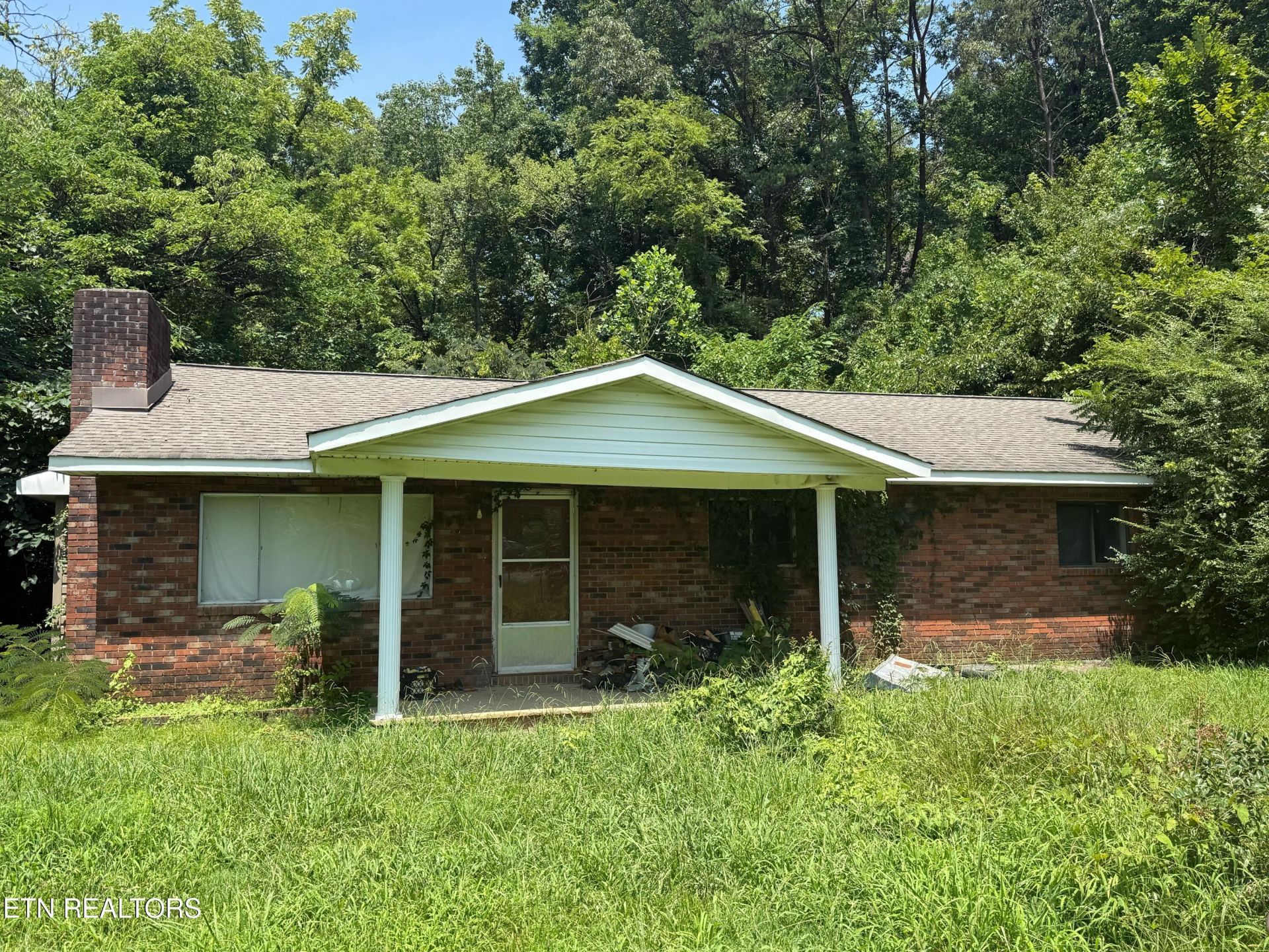 3159 Hickory Drive, Pigeon Forge, TN 37863 Main Photo
