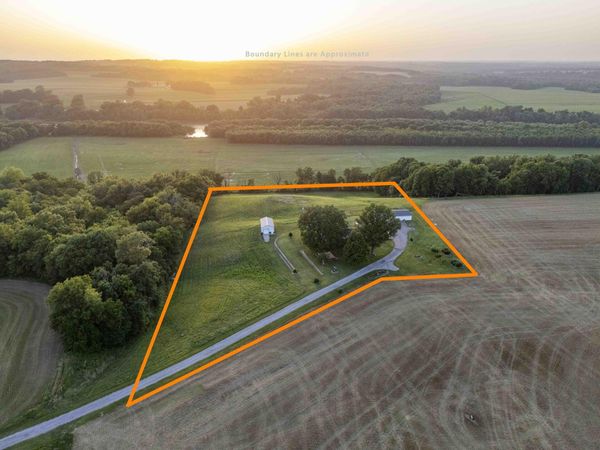 6053 Collins Road, Ellis Grove, IL 62242