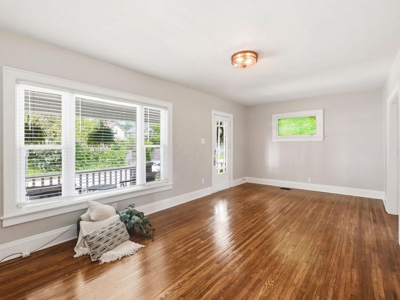 115 E Hinman Avenue , Columbus, OH 43207 Photo 6