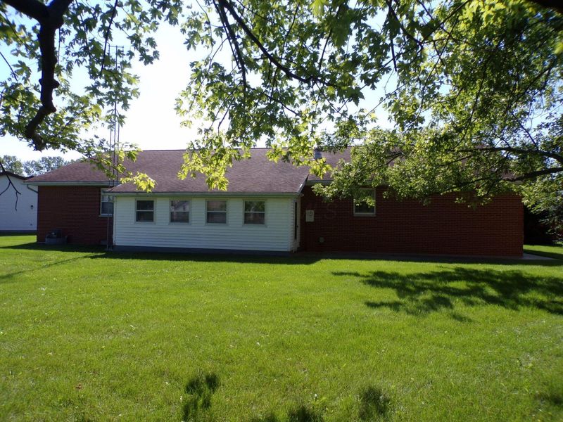 1361 Johnson Place, Washington Court House, OH 43160 Photo 4