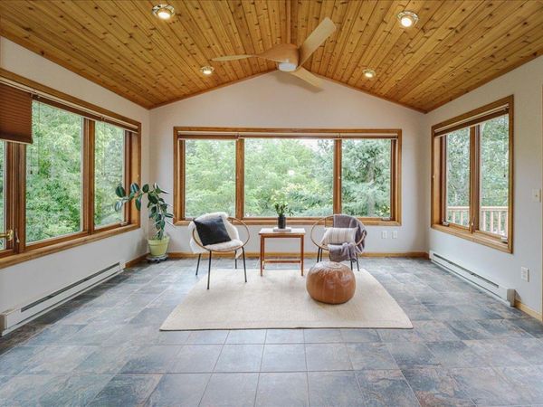 1060 Dennis Street S, Maplewood, MN 55119