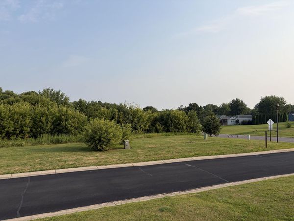 105 Highland Circle , Dassel, MN 55325