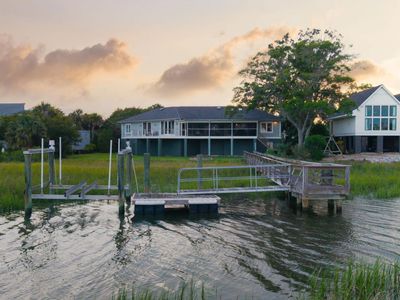 70 Rebellion Road, Charleston, SC 29407