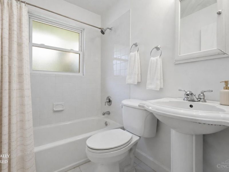 727 W Kemper Road, Forest Park, OH 45246 Photo 15