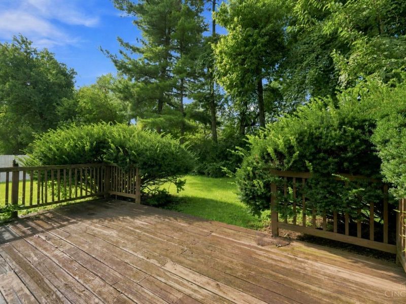 727 W Kemper Road, Forest Park, OH 45246 Photo 24