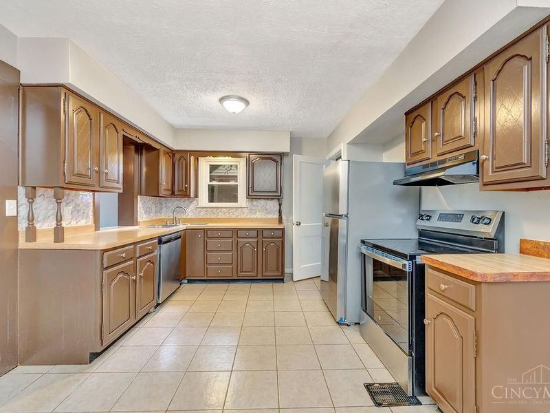 6920 Gloria Drive, North College Hill, OH 45239 Photo 13
