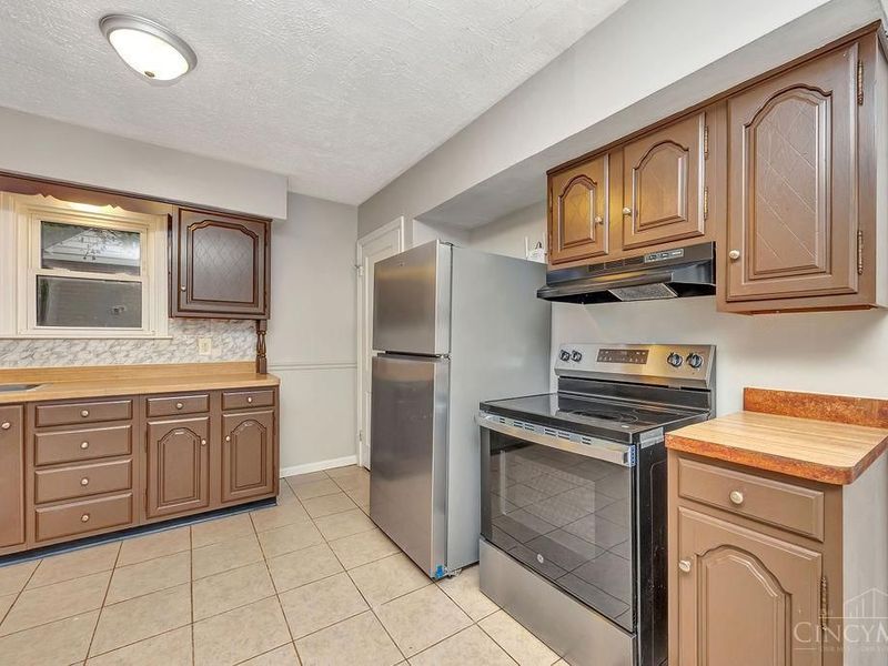 6920 Gloria Drive, North College Hill, OH 45239 Photo 14