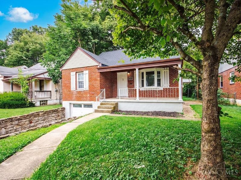 6920 Gloria Drive, North College Hill, OH 45239 Photo 2