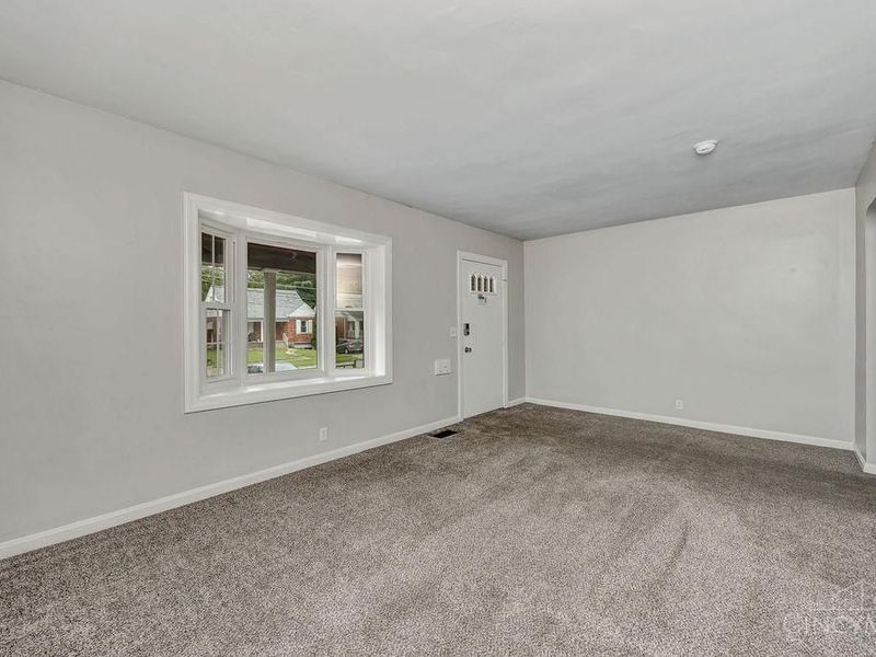 6920 Gloria Drive, North College Hill, OH 45239 Photo 4