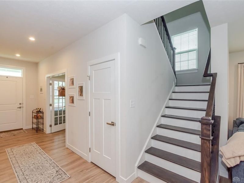 192 Chapel Drive, Troy, OH 45373 Photo 3