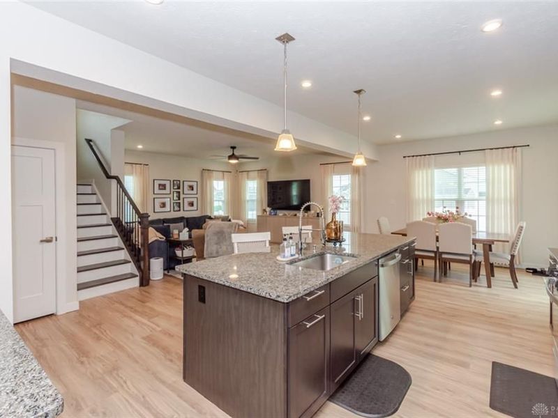 192 Chapel Drive, Troy, OH 45373 Photo 7