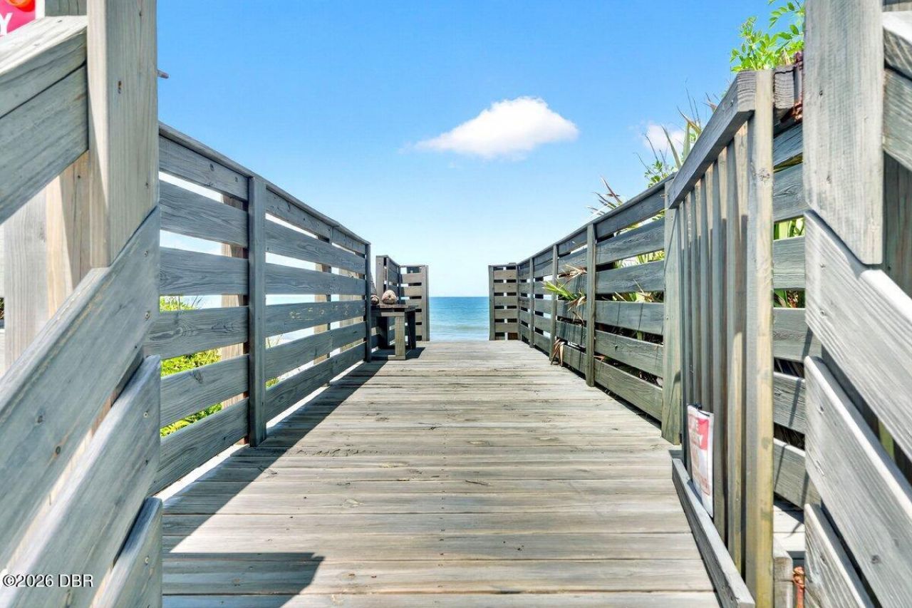 6118 S Atlantic Avenue, New Smyrna Beach, FL 32169 Photo