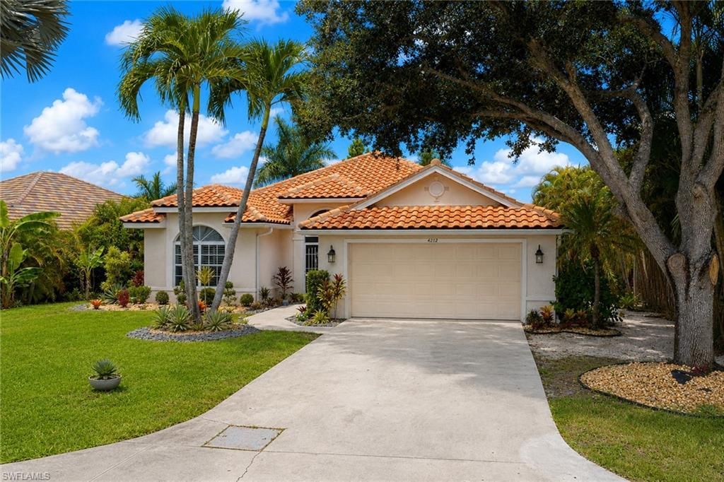 4242 Longshore Way S, Naples, FL 34119 Photo