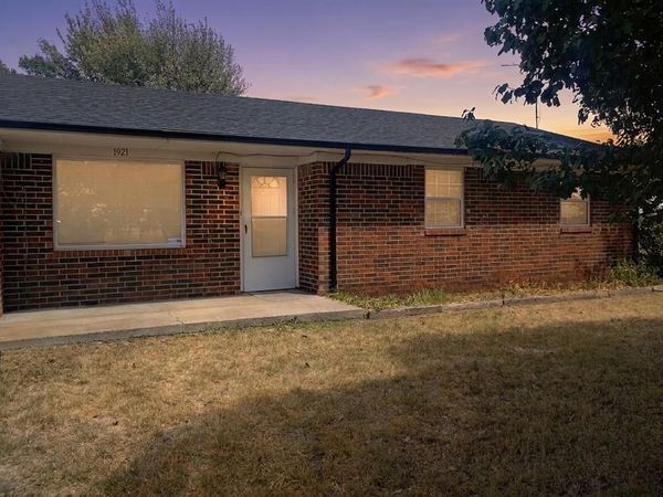 1921 State Highway 92 , Chickasha, OK 73018