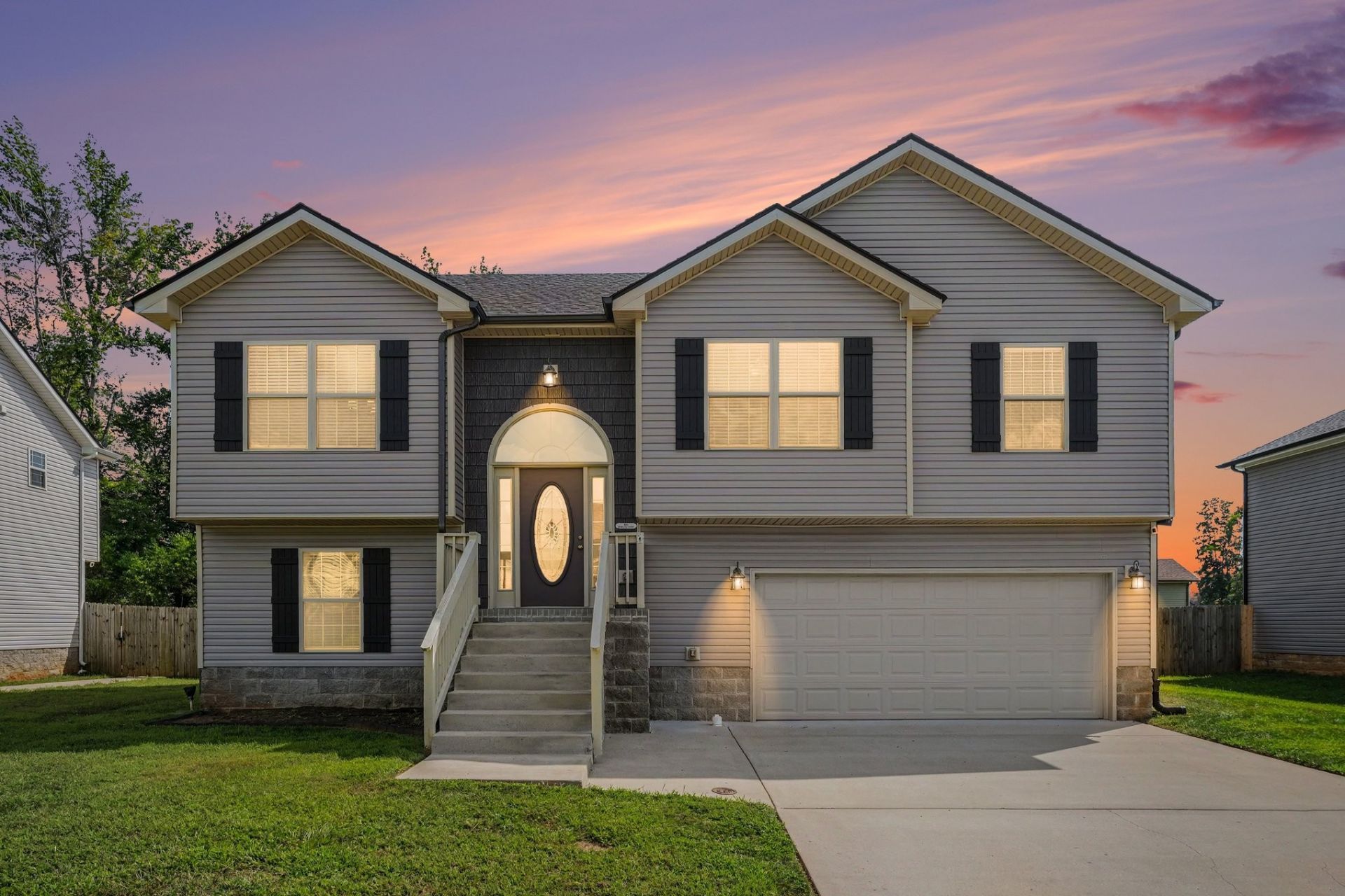 805 Rushing Dr, Clarksville, TN 37042 Main Photo