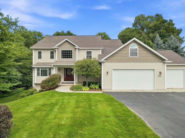 1521 Bee Court, Traverse City, MI 49696