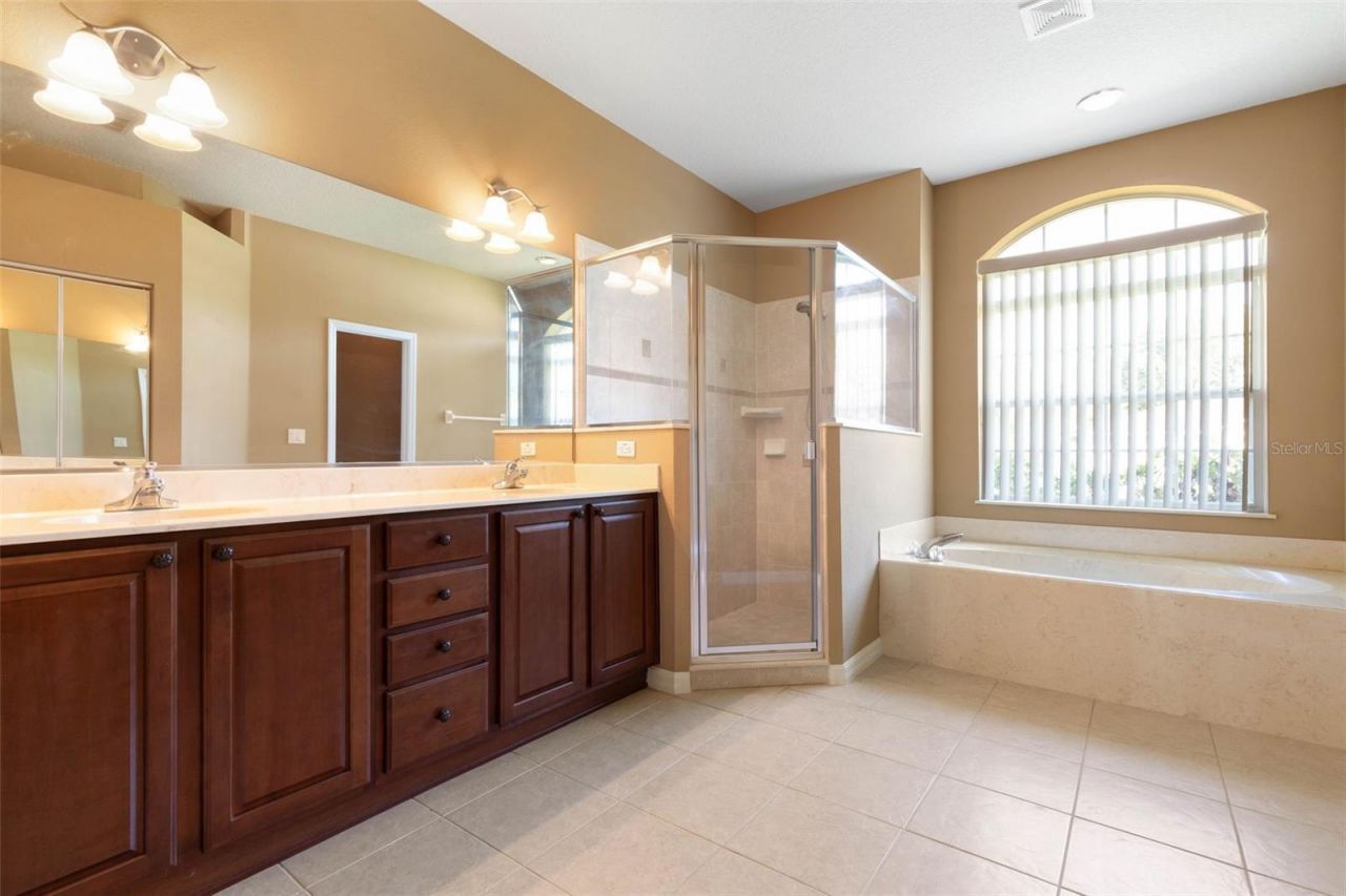 18 Squirrel Place, Palm Coast, FL 32164 Photo