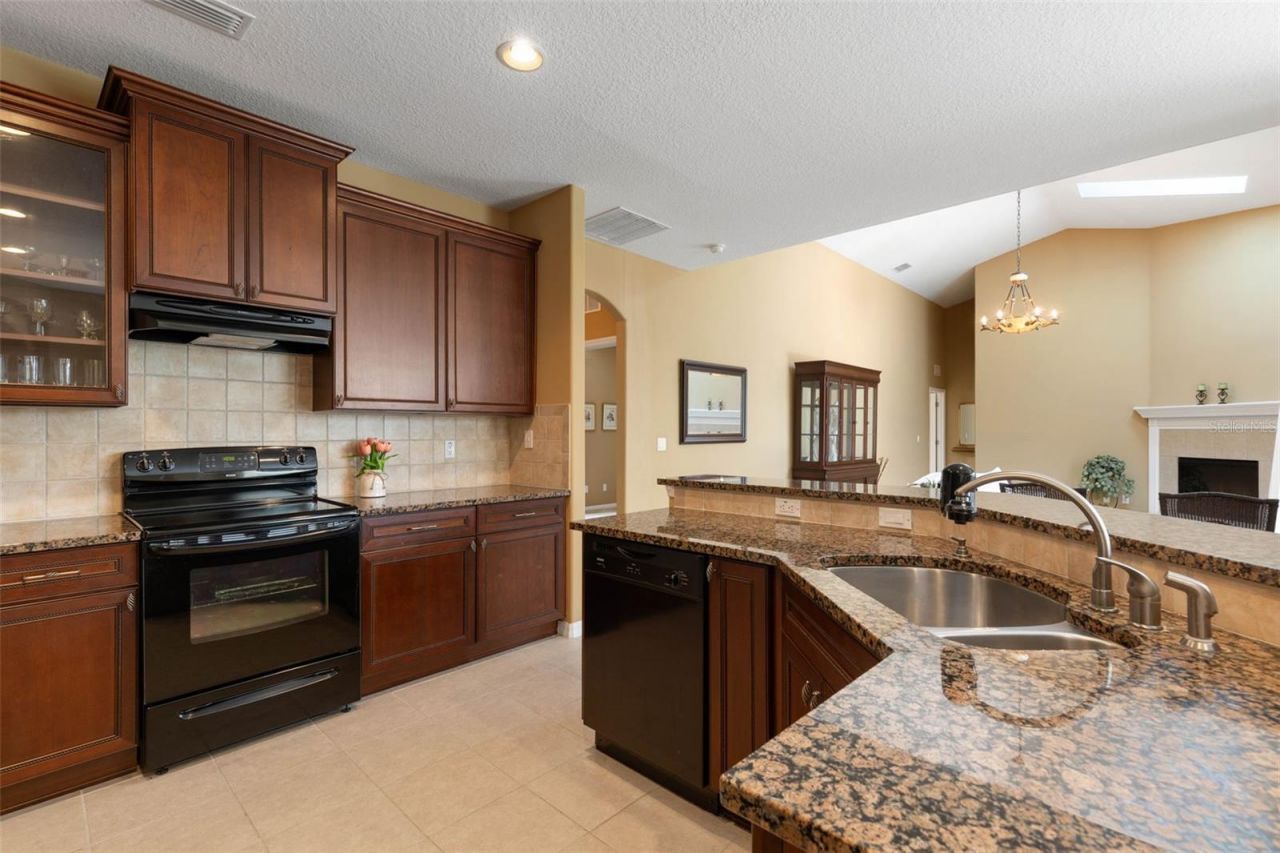 18 Squirrel Place, Palm Coast, FL 32164 Photo