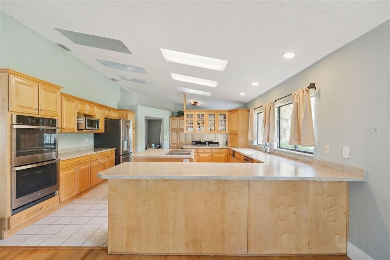 25 Lakewood Causeway , Winter Haven, FL 33884 Photo