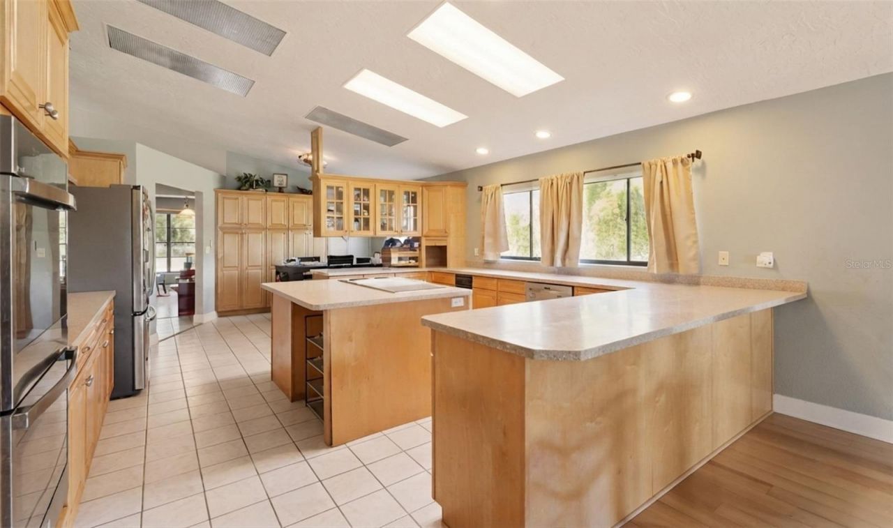 25 Lakewood Causeway , Winter Haven, FL 33884 Photo