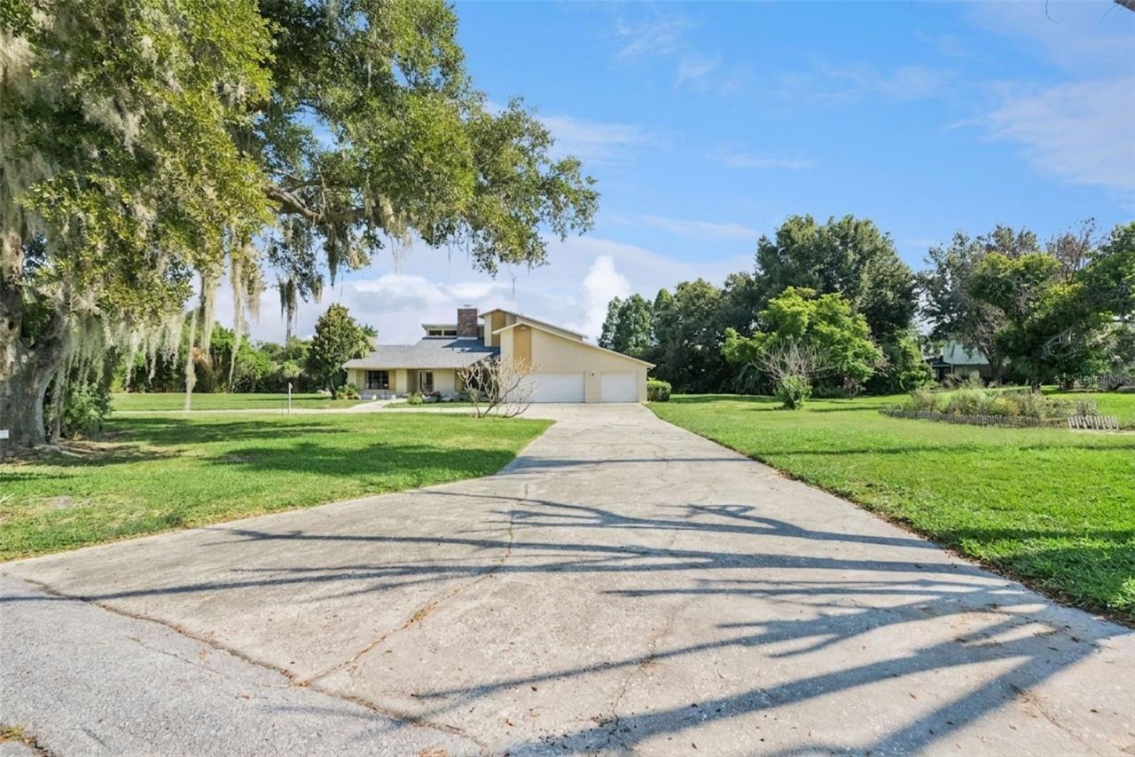 25 Lakewood Causeway , Winter Haven, FL 33884 Photo