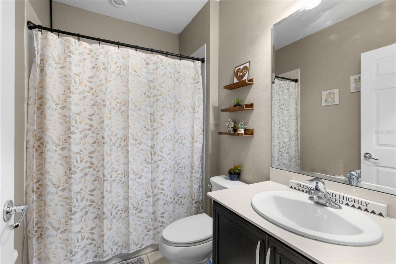 394 Blue Lake Circle, Kissimmee, FL 34758 Photo