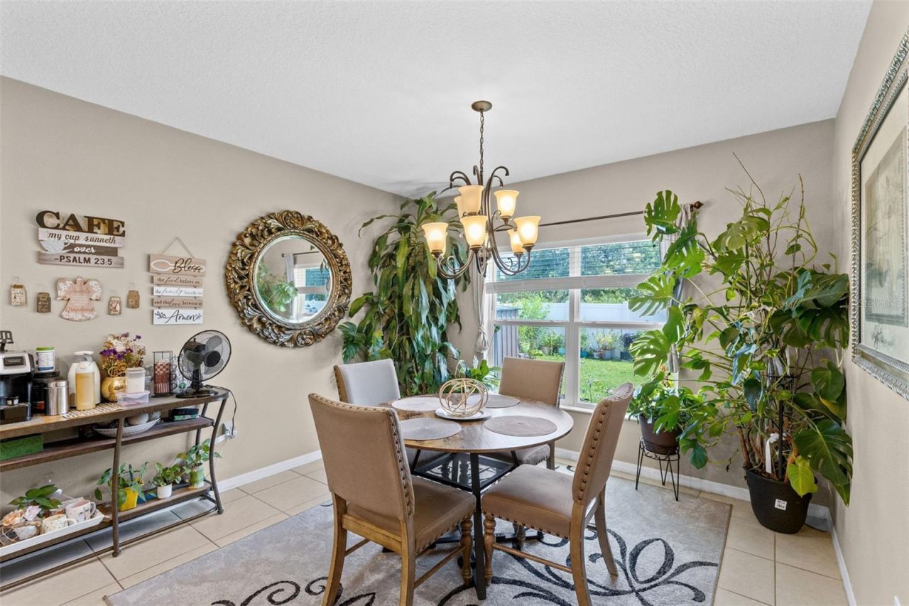 394 Blue Lake Circle, Kissimmee, FL 34758 Photo