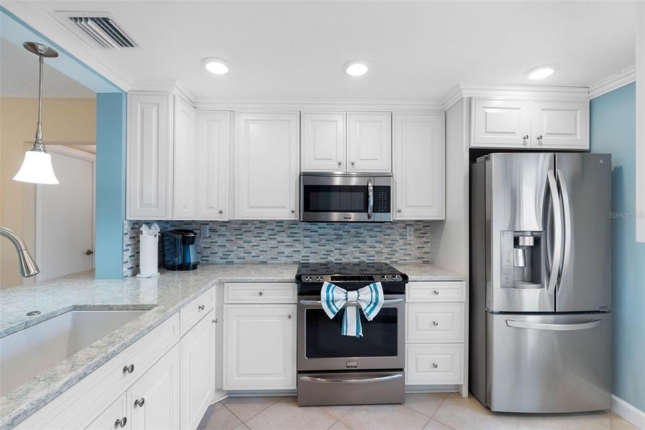 5702 Puerta Del Sol Boulevard S, Unit 244, Saint Petersburg, FL 33715 Photo