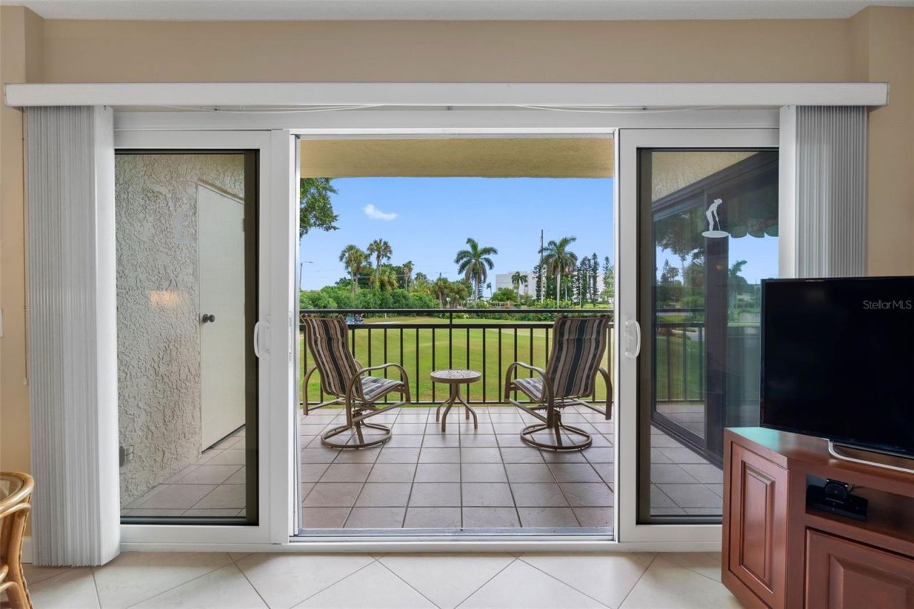 5702 Puerta Del Sol Boulevard S, Unit 244, Saint Petersburg, FL 33715 Photo