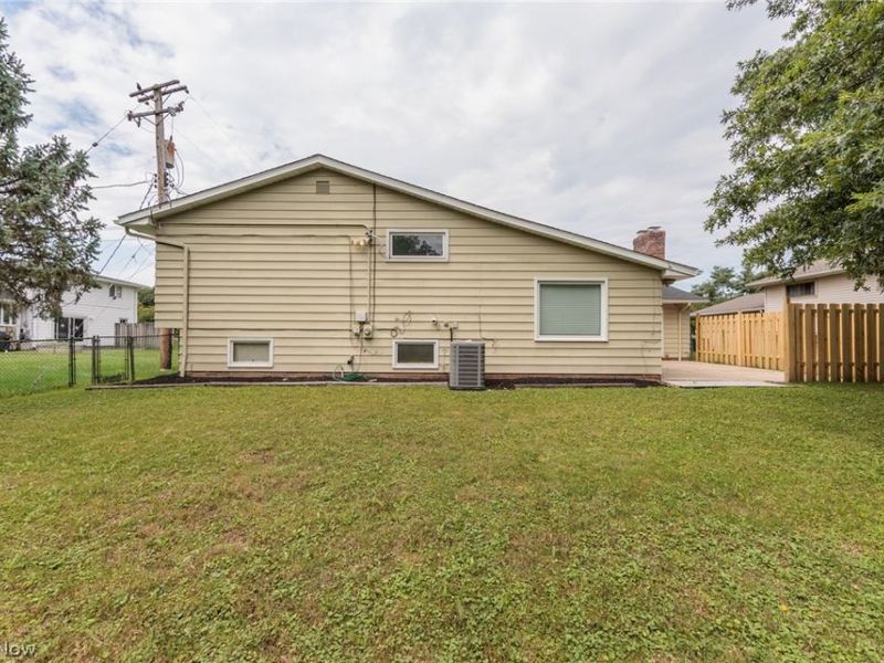 1767 Larkspur Drive, Lyndhurst, OH 44124 Photo 27