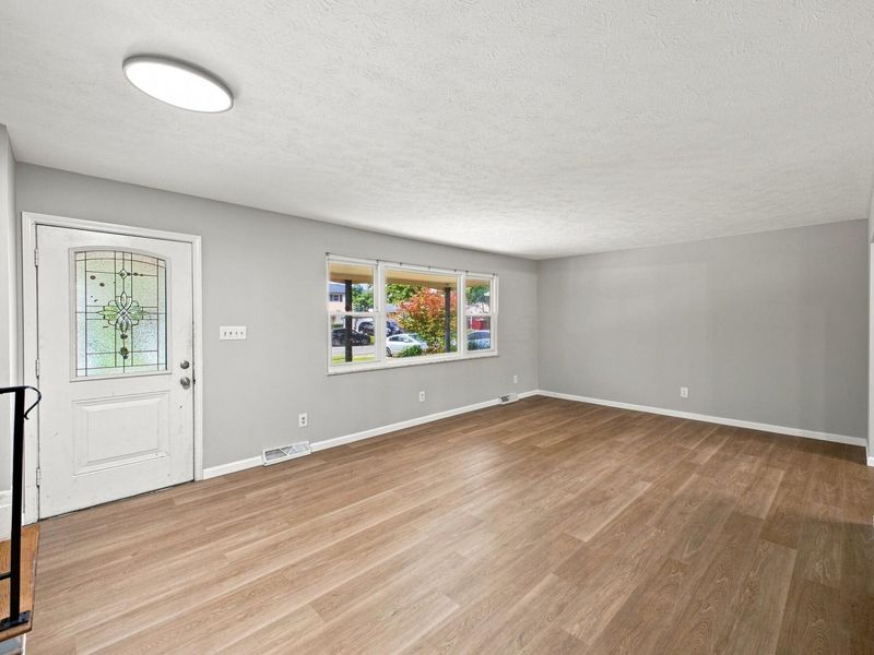 1609 Sugarmaple Court , Columbus, OH 43229 Photo 4