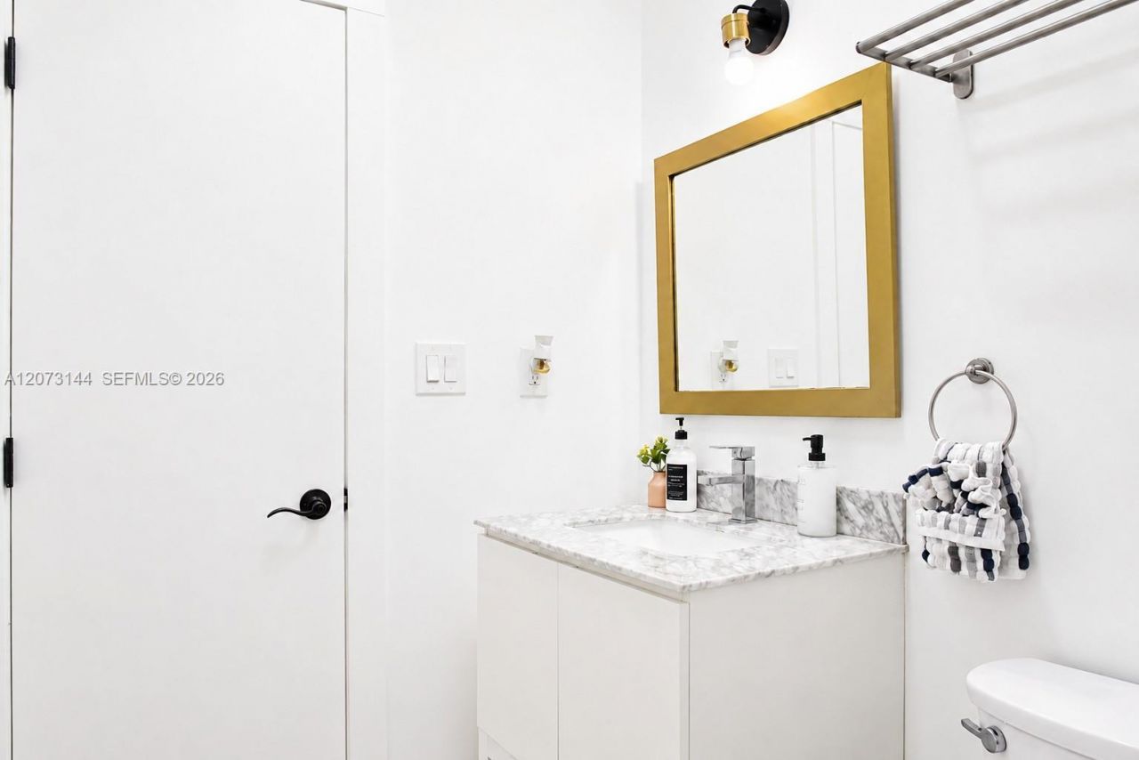 220 NW 47th St , Unit B, Miami, FL 33127 Photo