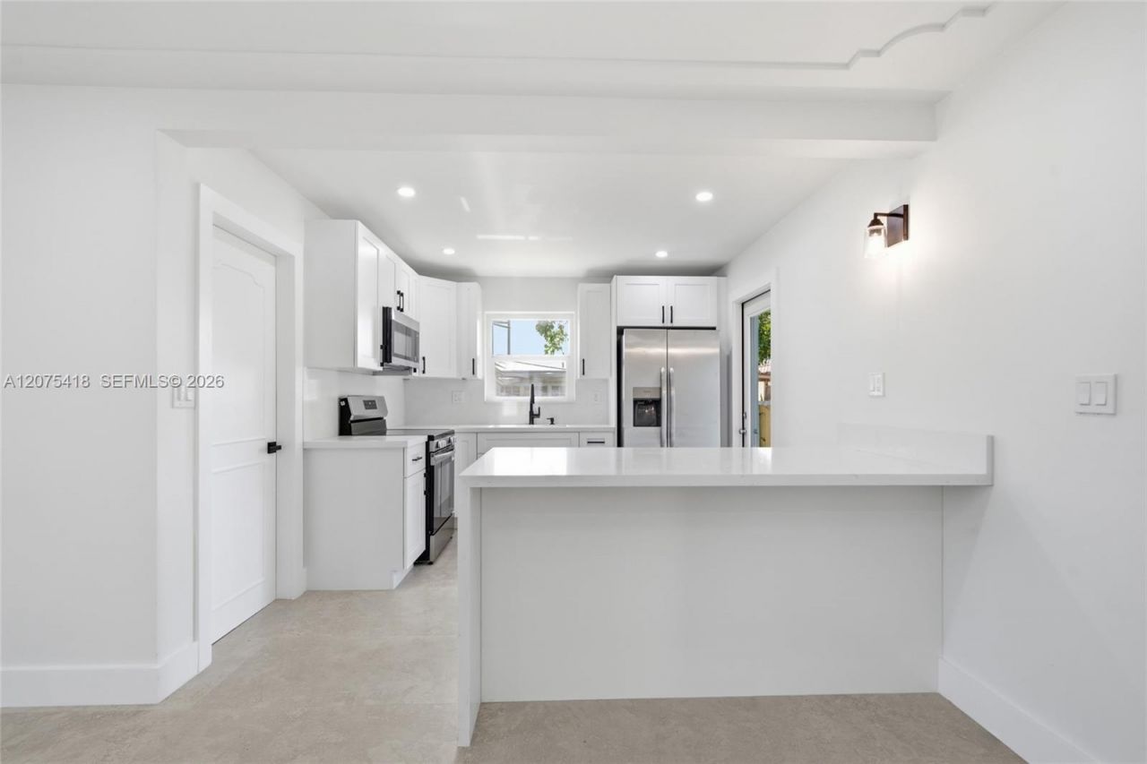 275 W 13 St , Hialeah, FL 33010 Photo