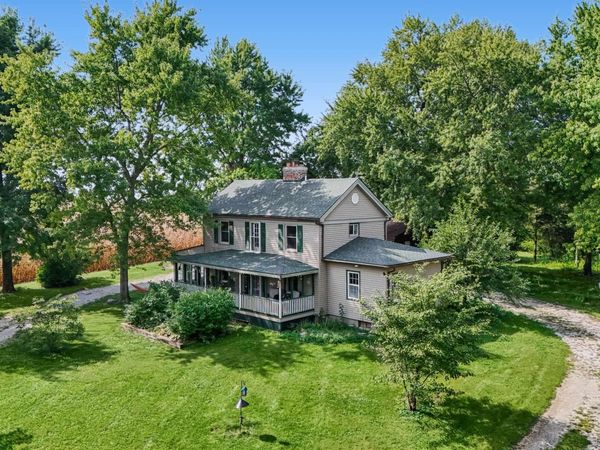 383 State Route 40, Edelstein, IL 61526