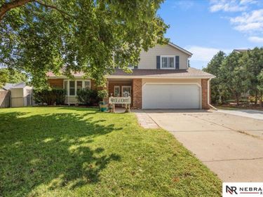 3810 S 77th Street, Lincoln, NE 68506