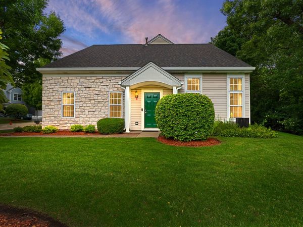 246 Rainier Way , Fox Lake, IL 60020