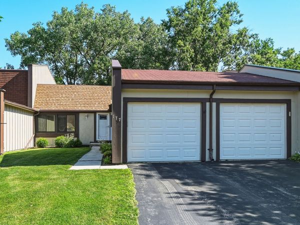 177 Cascade Drive , Indian Head Park, IL 60525