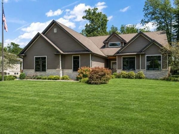 10929 Bunker Drive, DeMotte, IN 46310