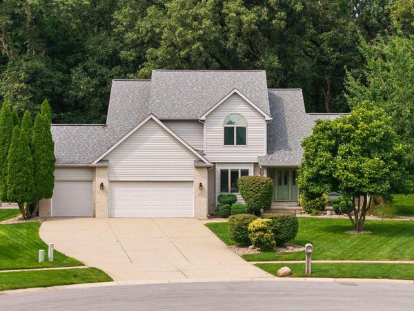 1658 Blue Heron Drive , Valparaiso, IN 46385