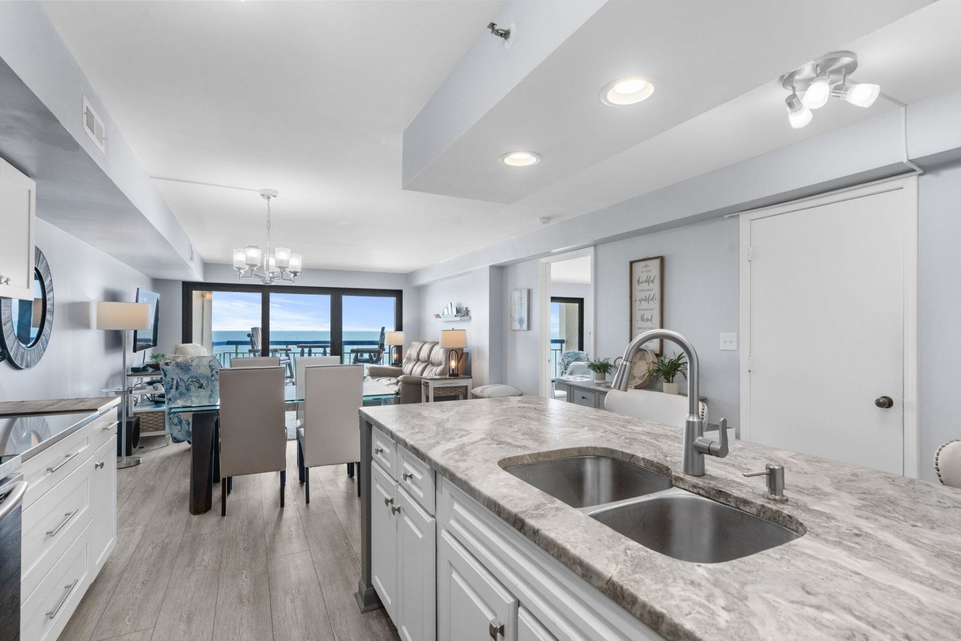 2500 N Ocean Blvd. Photo 11