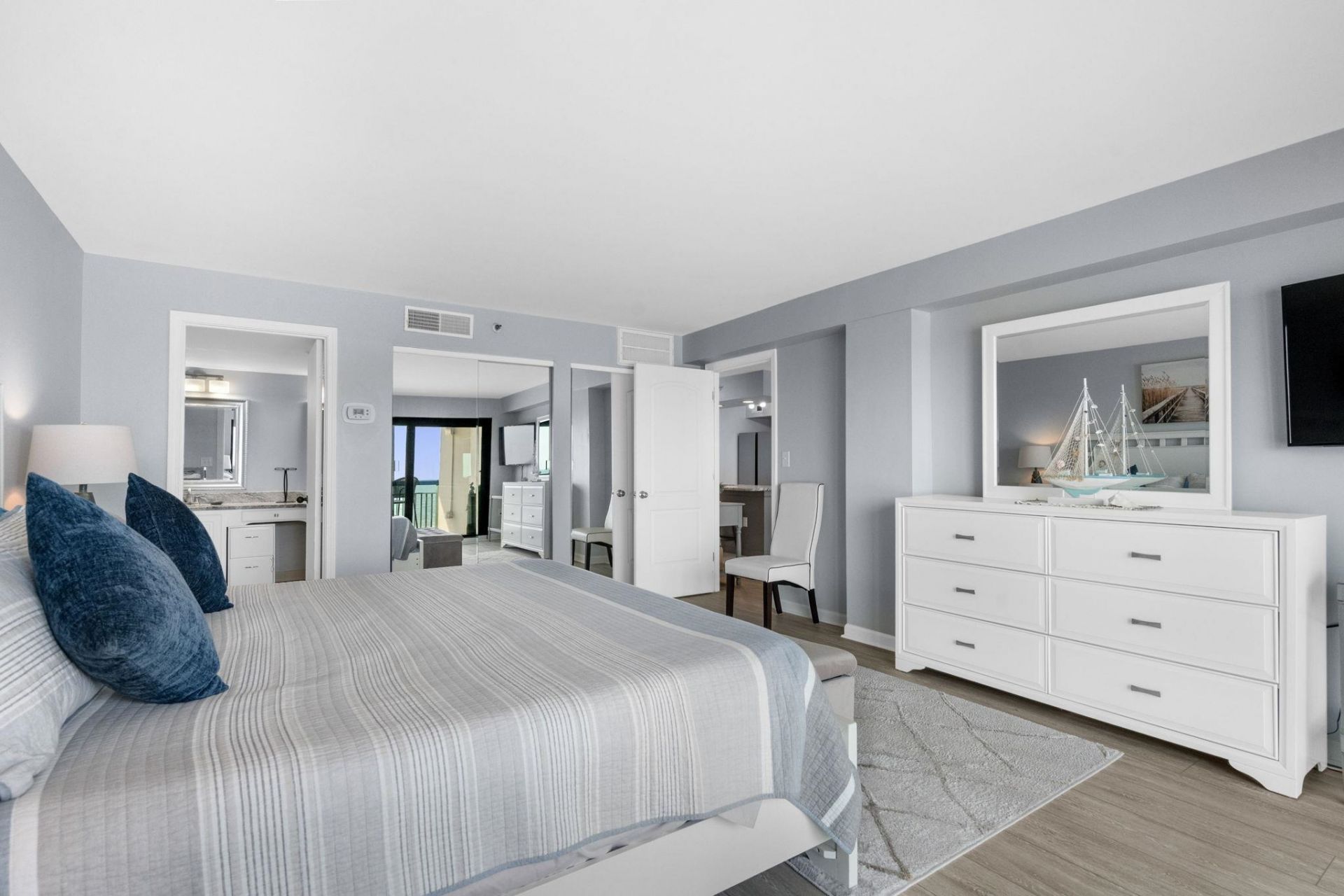 2500 N Ocean Blvd. Photo 21