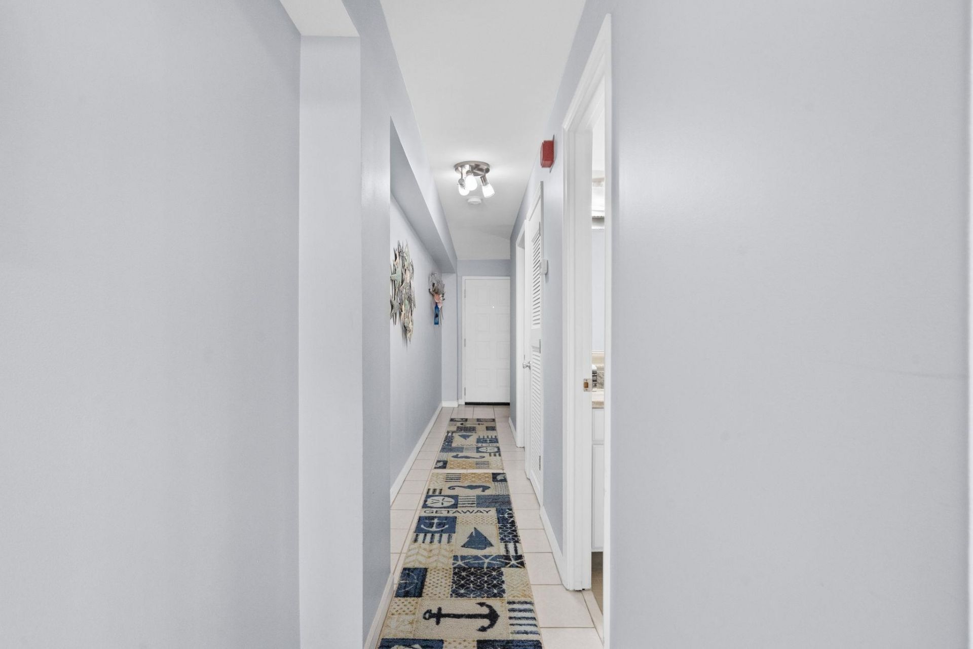 2500 N Ocean Blvd. Photo 27