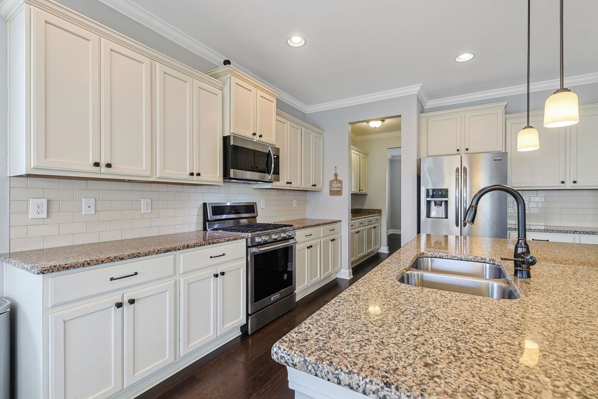 1187 Culbertson Ave. Photo 10