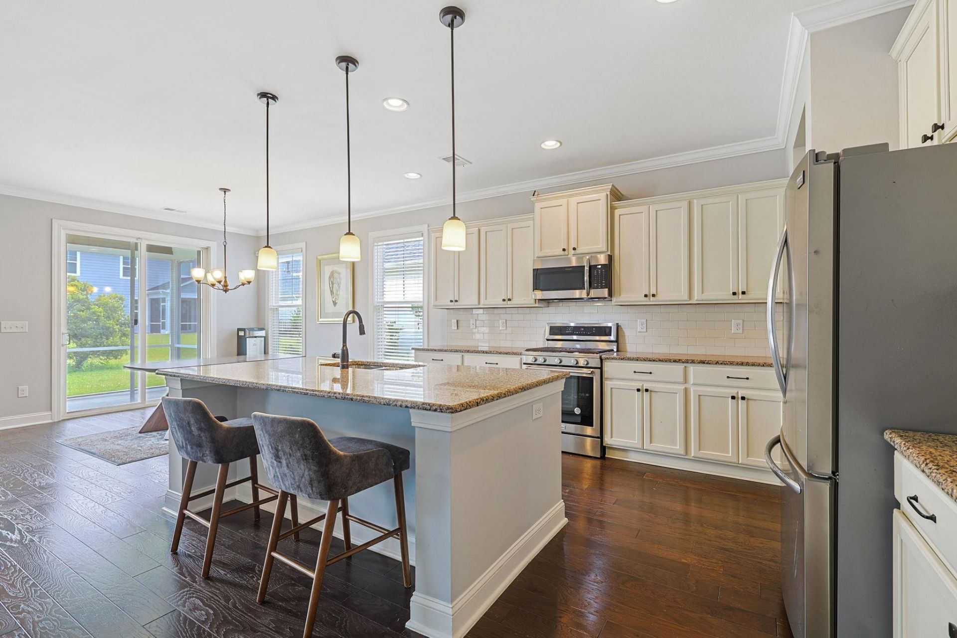 1187 Culbertson Ave. Photo 8