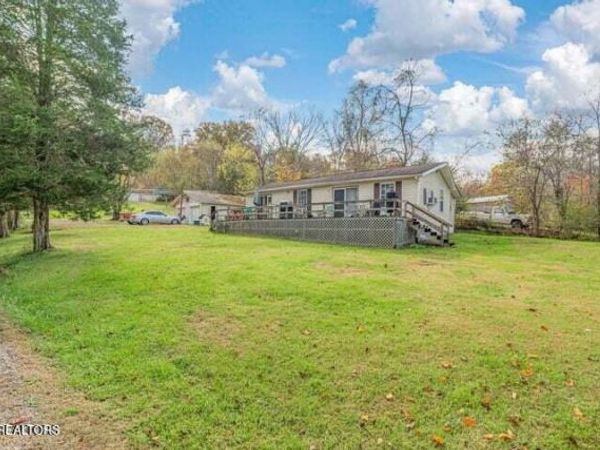 672 Raccoon Valley Rd, Maynardville, TN 37807