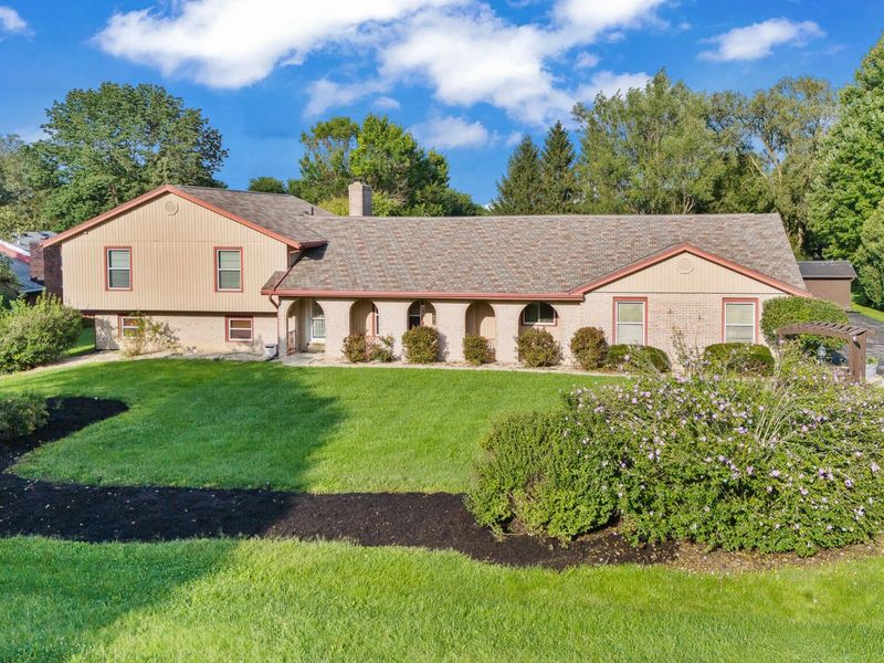2425 Greenlawn Drive, Troy, OH 45373 Photo 1