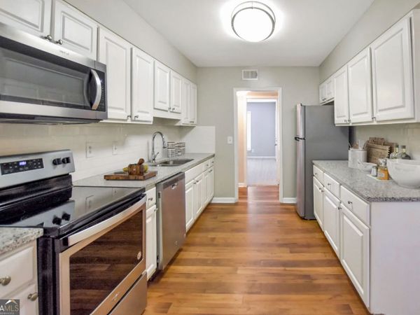 1831 Briarcliff Circle NE, Unit 1800D, Atlanta, GA 30329